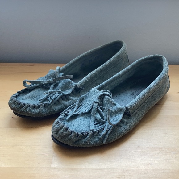 Minnetonka gray-blue suede moccasins - size 6.5 - Picture 8 of 11